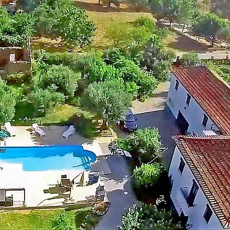 Luxury Private Free Play Park Inc Quid Bikes Private Heated Swimming Pool Sinde