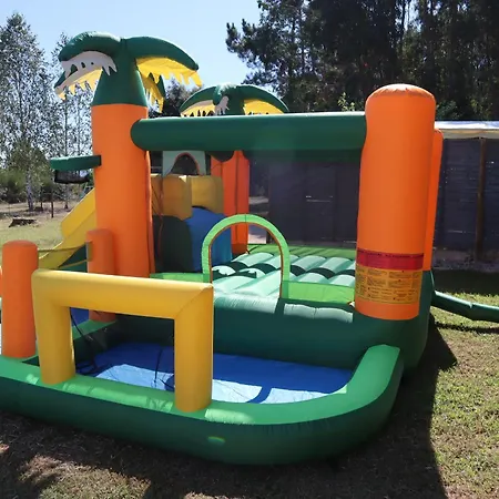 Luxury Private Free Play Park Inc Quid Bikes Private Heated Swimming Pool *
