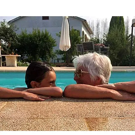 Apartment Luxury Private Free Play Park Inc Quid Bikes Private Heated Swimming Pool *