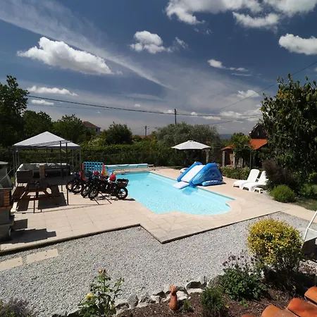 Apartment Luxury Private Free Play Park Inc Quid Bikes Private Heated Swimming Pool