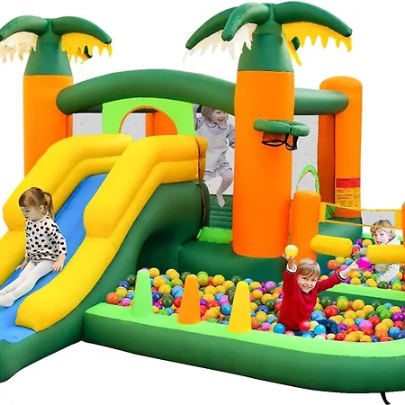 Luxury Private Free Play Park Inc Quid Bikes Private Heated Swimming Pool Apartment *