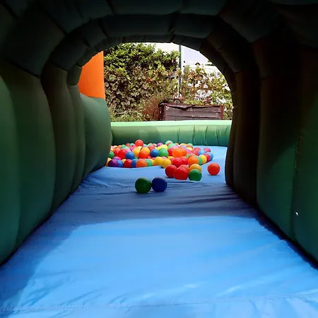 Apartment Luxury Private Free Play Park Inc Quid Bikes Private Heated Swimming Pool