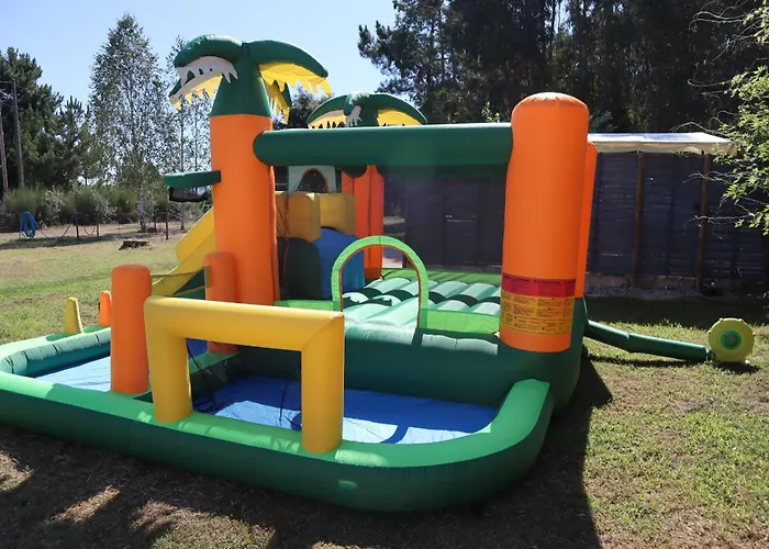 Luxury Private Free Play Park Inc Quid Bikes Private Heated Swimming Pool *