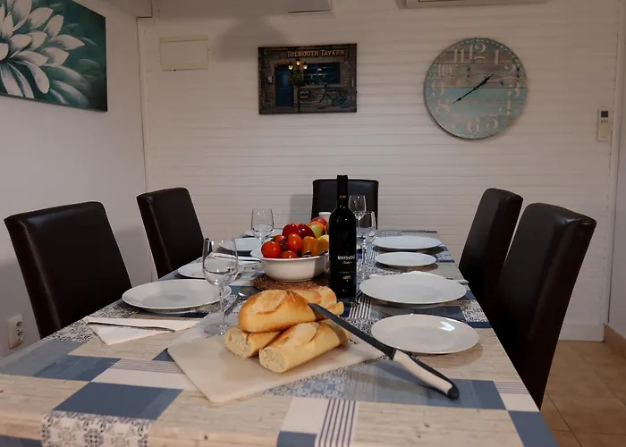 Luxury Private Free Play Park Inc Quid Bikes Private Heated Swimming Pool * Sinde