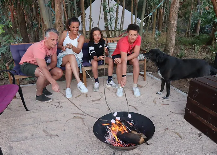 Luxury Private Free Play Park Inc Quid Bikes Private Heated Swimming Pool Apartamento