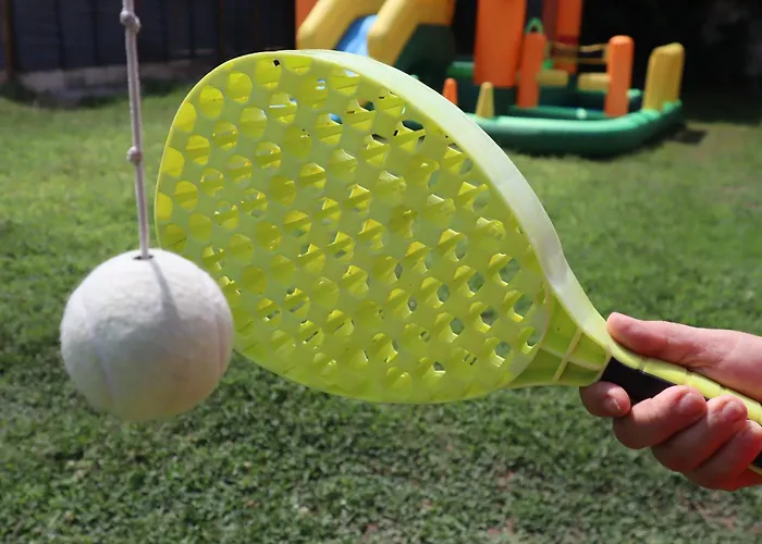 Luxury Private Free Play Park Inc Quid Bikes Private Heated Swimming Pool *