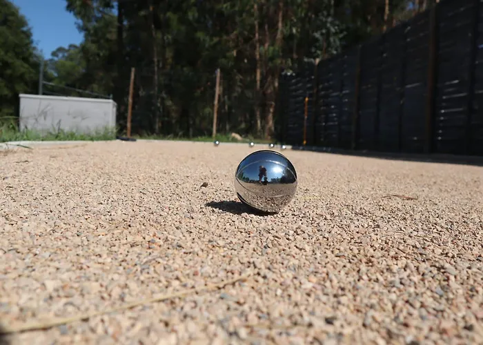 Luxury Private Free Play Park Inc Quid Bikes Private Heated Swimming Pool