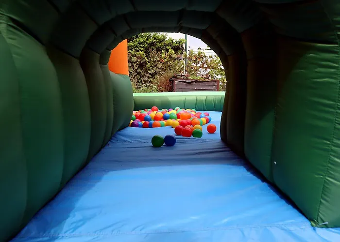 Apartmán Luxury Private Free Play Park Inc Quid Bikes Private Heated Swimming Pool